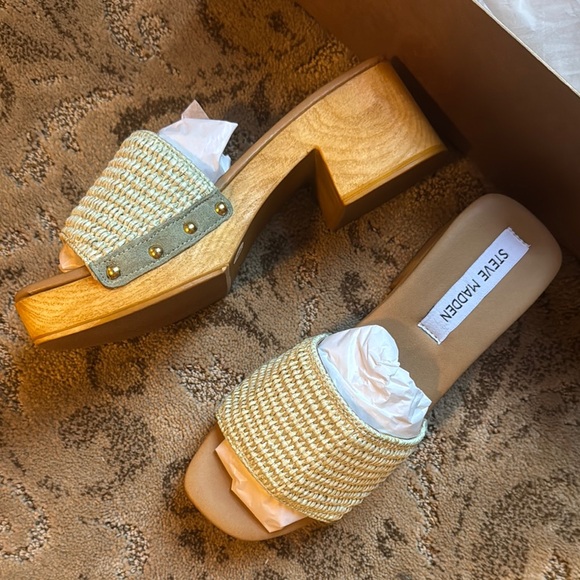 Steve Madden cabana greenwith Woven Upper - Picture 3 of 3